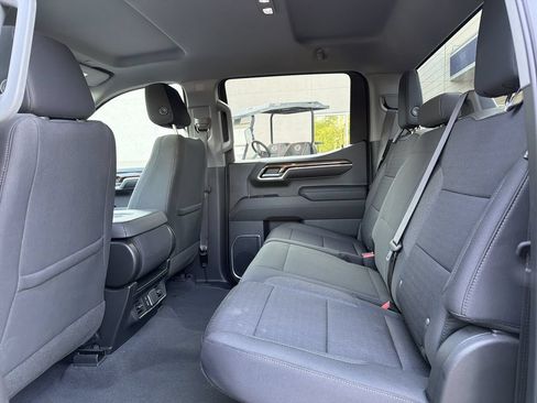 Used 2023 Chevrolet Silverado 1500 LT AWD/4WD image 13