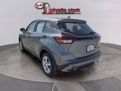 Certified 2025 Nissan Kicks Play S image 4