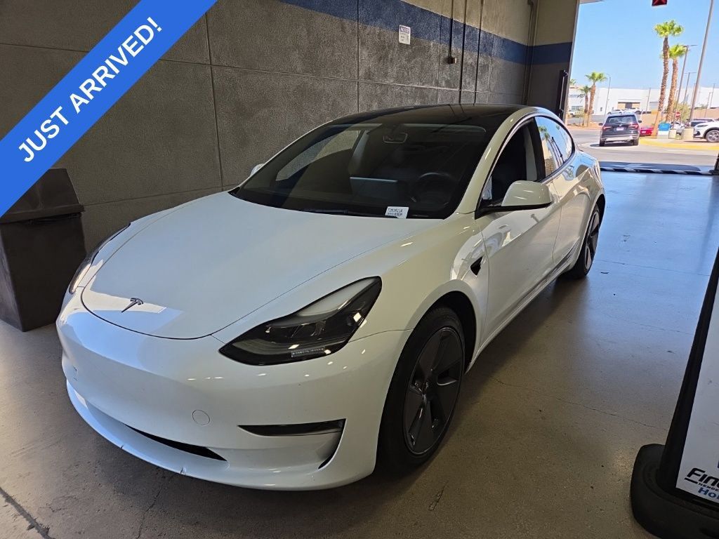 Used 2023 Tesla Model 3 Standard Range RWD image 1