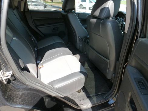 Used 2008 Jeep Grand Cherokee Laredo AWD/4WD image 12