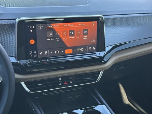 Certified 2025 Volkswagen Atlas Cross Sport SEL R-Line image 20