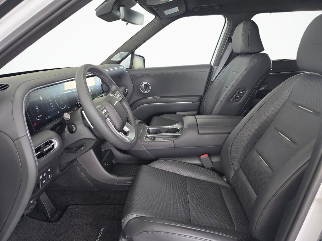 Used 2026 Hyundai Palisade Calligraphy AWD/4WD image 17