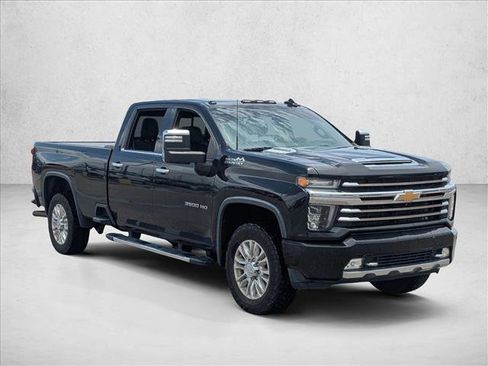 Used 2020 Chevrolet Silverado 3500 High Country w/ Technology Package AWD/4WD image 3