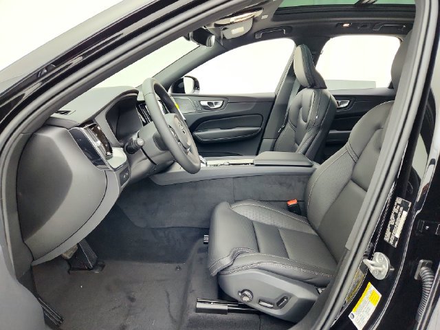 Used 2024 Volvo XC60 T8 Ultimate w/ Climate Package AWD/4WD image 21