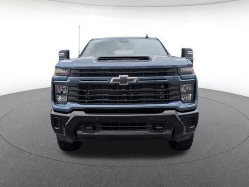 Used 2025 Chevrolet Silverado 2500 Custom w/ Custom Value Package AWD/4WD image 8