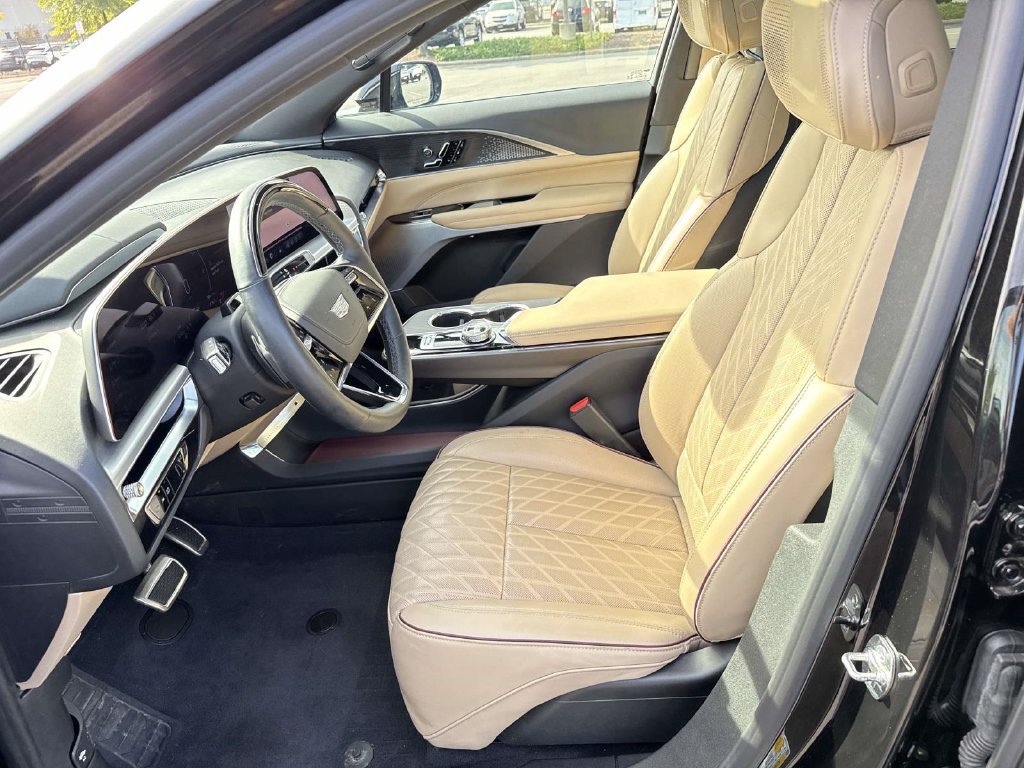 Certified 2026 Cadillac Lyriq Signature Luxury w/ Nappa Leather Package AWD/4WD image 6