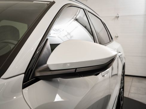 Used 2021 Audi e-tron Premium w/ Convenience Plus Package image 16