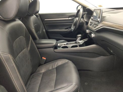 Used 2020 Nissan Altima 2.5 SL FWD image 21
