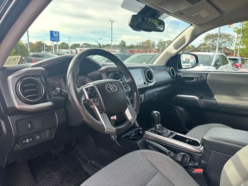 Used 2021 Toyota Tacoma SR5 image 15
