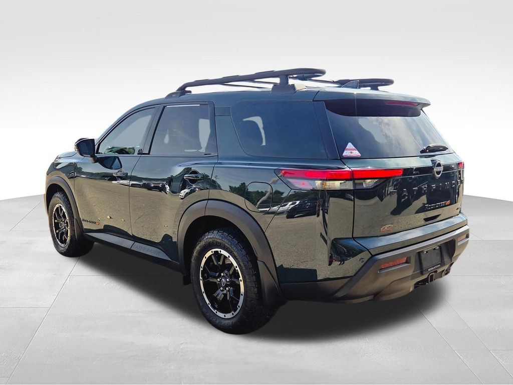 Used 2024 Nissan Pathfinder Rock Creek AWD/4WD image 5