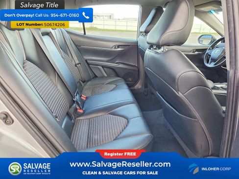 Used 2020 Toyota Camry FWD image 13