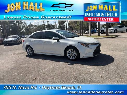 Used 2021 Toyota Corolla LE w/ LE Convenience Package image 15