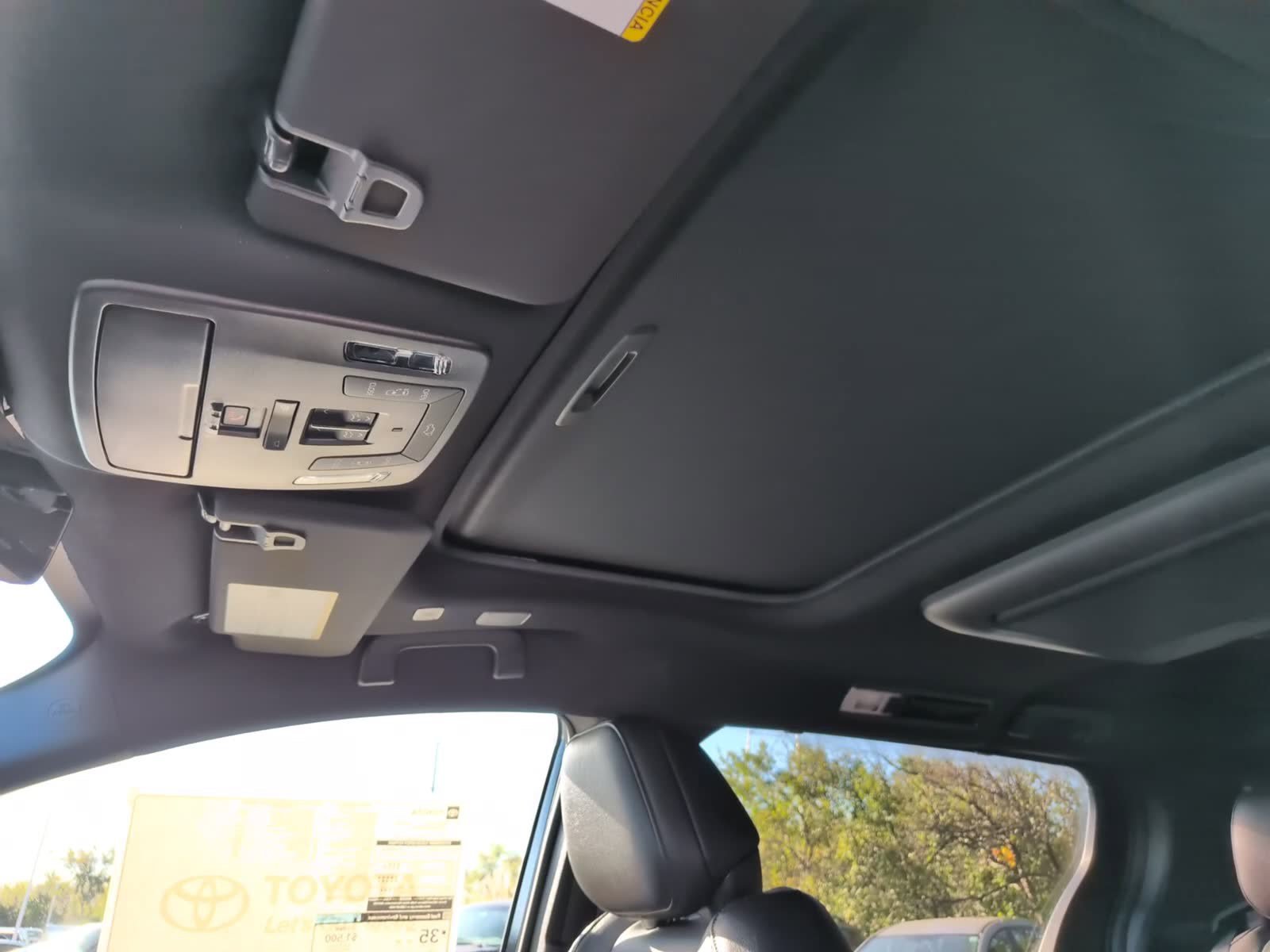 New 2026 Toyota Sienna Platinum AWD/4WD image 23