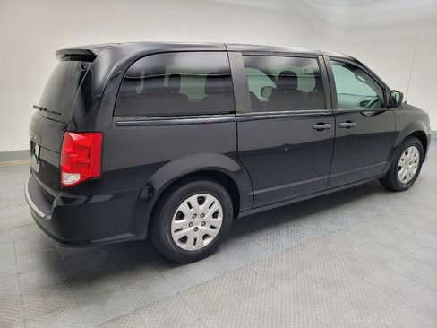 Used 2020 Dodge Grand Caravan SE image 10
