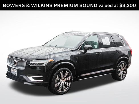 Used 2024 Volvo XC90 T8 Ultimate w/ Lounge Package image 3