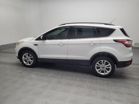 Used 2018 Ford Escape SE image 3