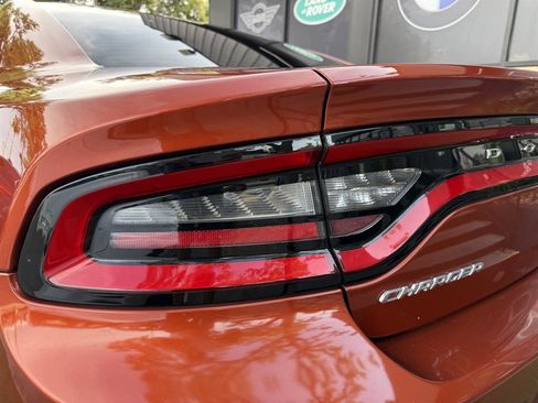 Used 2020 Dodge Charger SXT RWD image 11