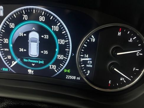 Used 2020 Buick Envision Premium w/ Driver Confidence Package AWD/4WD image 22