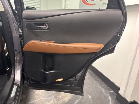 Used 2015 Lexus RX 450h AWD image 12