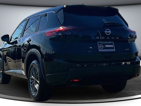 Used 2024 Nissan Rogue S AWD/4WD image 4