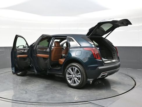 New 2025 Cadillac XT5 Premium Luxury w/ Technology Package AWD/4WD image 41