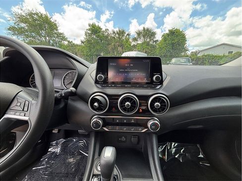 Used 2021 Nissan Sentra S FWD image 11