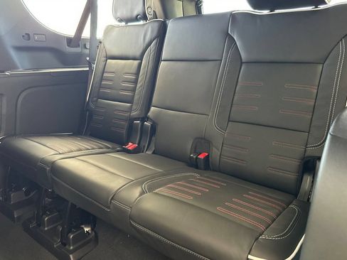 New 2026 GMC Yukon XL AT4 Ultimate AWD/4WD image 17
