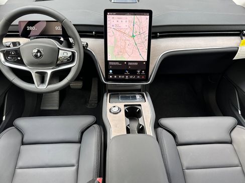 New 2025 Volvo EX90 Ultra image 11
