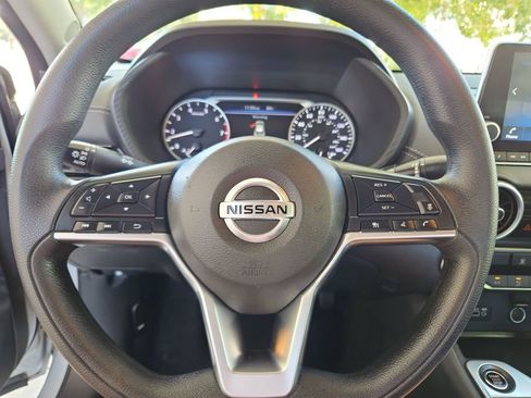 Used 2023 Nissan Sentra SV image 10
