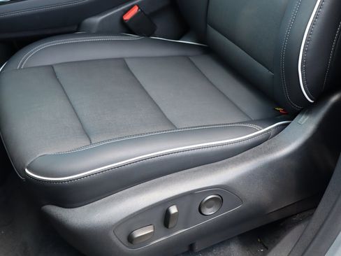 New 2025 Buick Enclave Preferred image 11