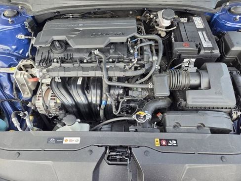 Used 2023 Hyundai Elantra SEL w/ Convenience Package image 35