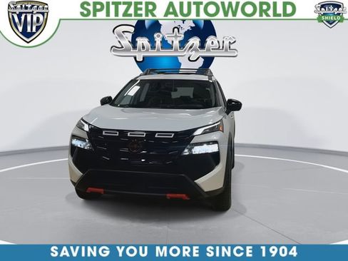 Used 2025 Nissan Rogue SV AWD/4WD image 7