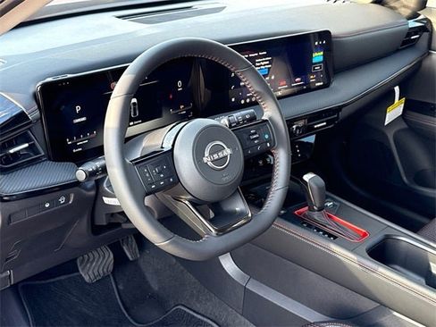 New 2026 Nissan Kicks SR image 18