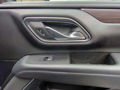 Used 2024 Chevrolet Tahoe LT AWD/4WD image 37