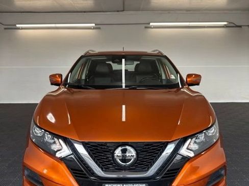 Certified 2022 Nissan Rogue Sport SV w/ Technology Package AWD/4WD image 19