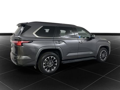 Used 2023 Toyota Sequoia Limited image 5