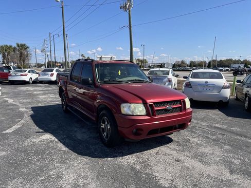 Used 2004 Ford Explorer Sport Trac XLT image 2