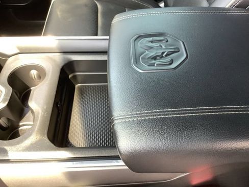 Used 2023 RAM 1500 Laramie AWD/4WD image 32