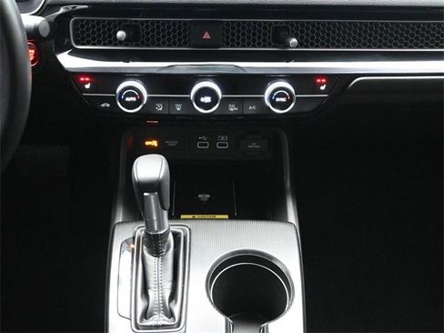 Certified 2024 Honda Civic Touring image 24