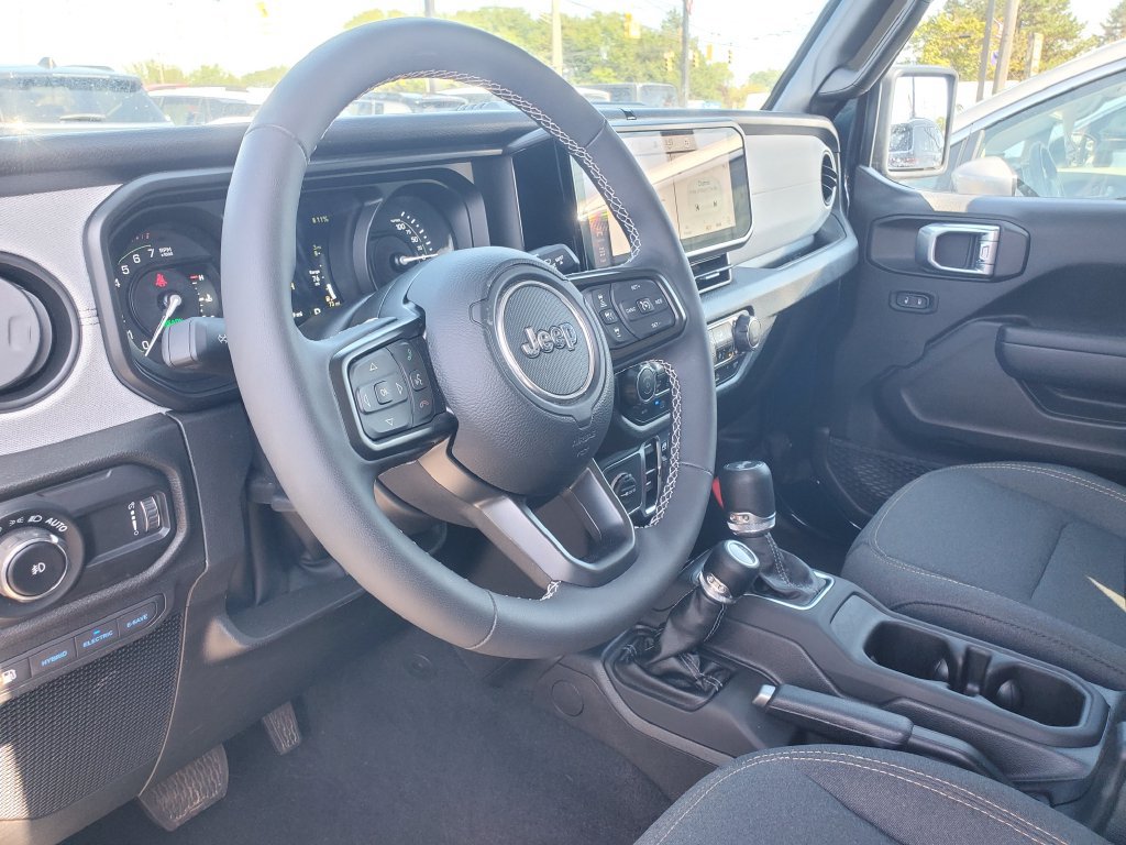 Used 2025 Jeep Wrangler Unlimited Sport S 4xe w/ Convenience Group AWD/4WD image 8