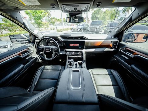 Used 2022 GMC Sierra 1500 Denali image 41