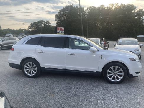 Used 2014 Lincoln MKT AWD w/ Equipment Group 201A image 6
