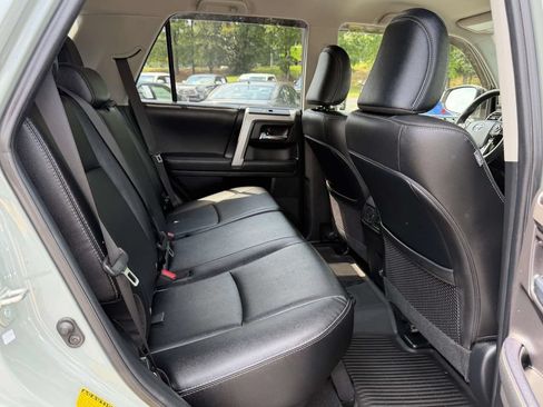 Used 2022 Toyota 4Runner TRD Sport AWD/4WD image 13