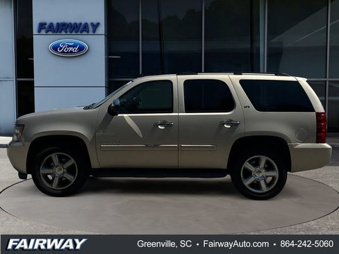 Used 2007 Chevrolet Tahoe LTZ w/ LTZ Preferred Equipment Group RWD image 8