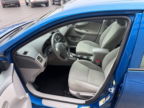 Used 2010 Toyota Corolla XLE FWD image 4