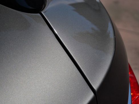 Used 2023 Bentley Bentayga Extended Wheelbase image 7