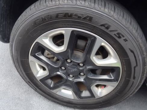 Used 2018 Jeep Compass Trailhawk w/ Navigation Group image 12