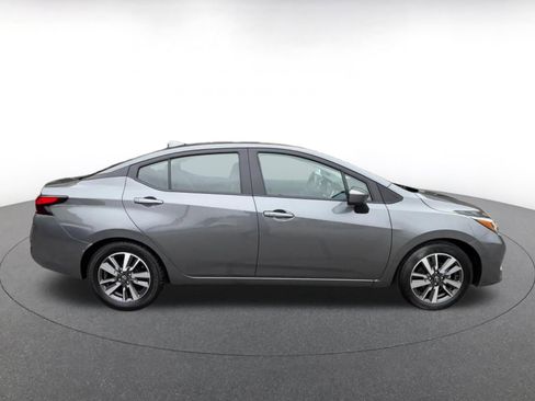 Used 2025 Nissan Versa SV FWD image 17