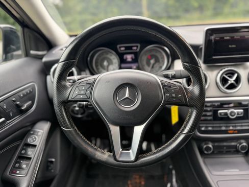 Used 2015 Mercedes-Benz GLA 250 4MATIC image 24