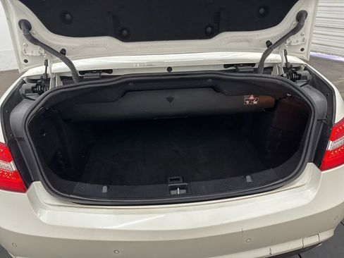 Used 2011 Mercedes-Benz E 550 Cabriolet image 26
